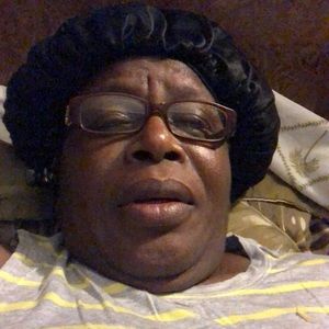 Meet your Posher, Elsaida